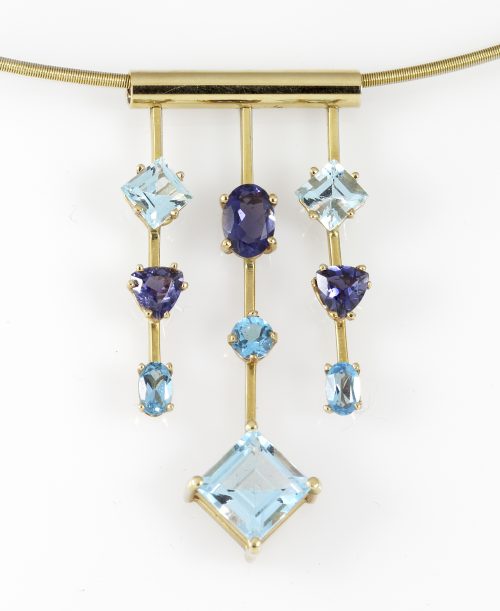 Pendant YG, Iolite & Topaz